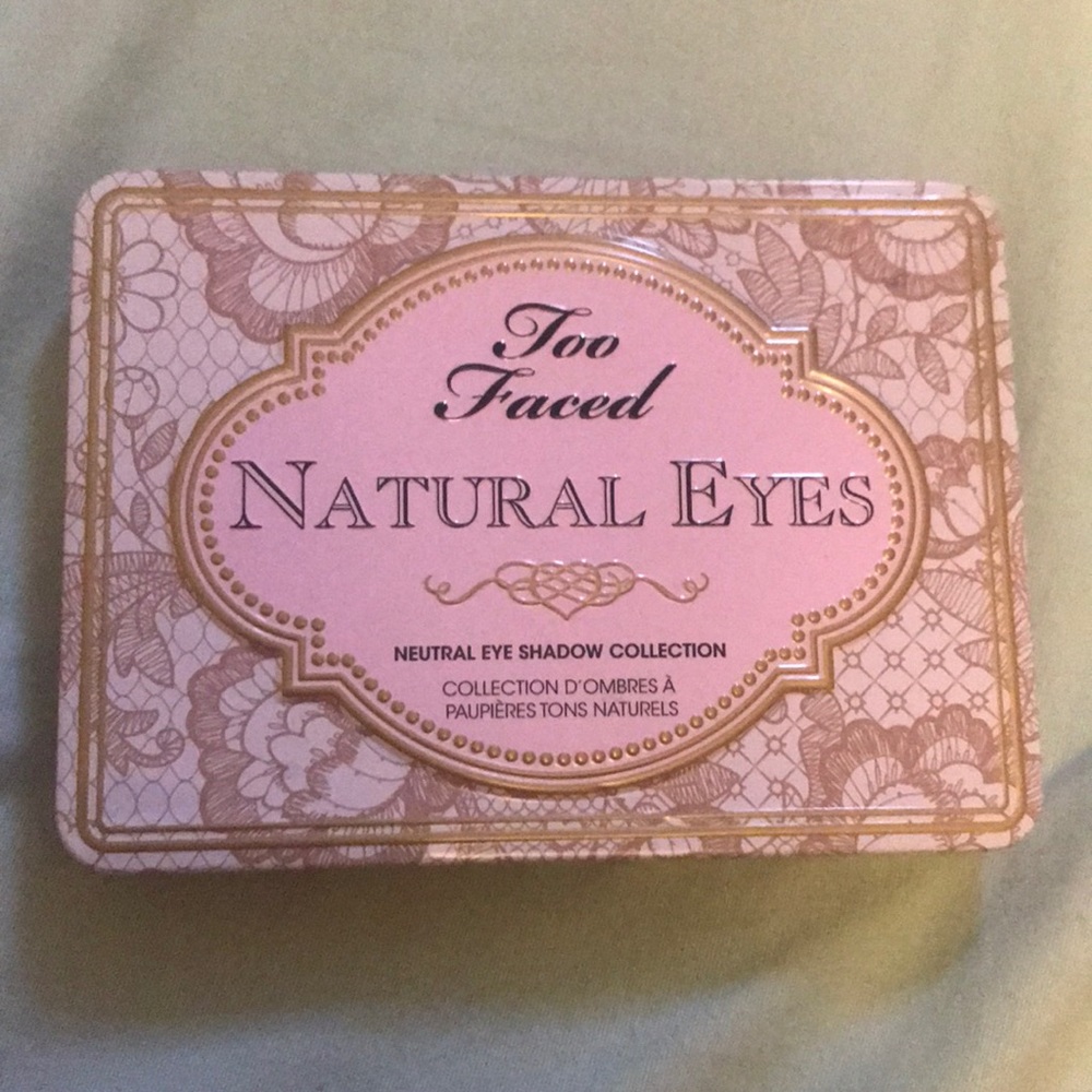 TOO FACED EYESHADOW PALETTE